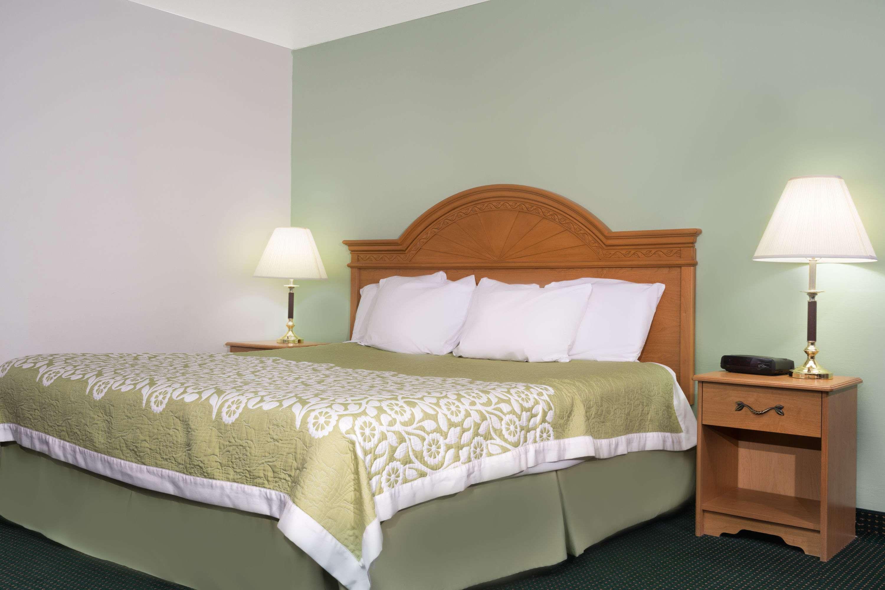 Days Inn By Wyndham St Cloud Saint Cloud Exteriér fotografie